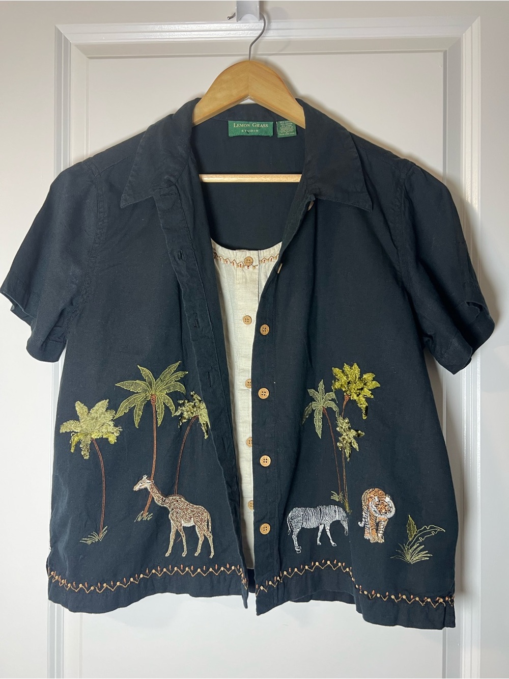 [Lemon Grass Studio] Black Embroidered Safari Shirt